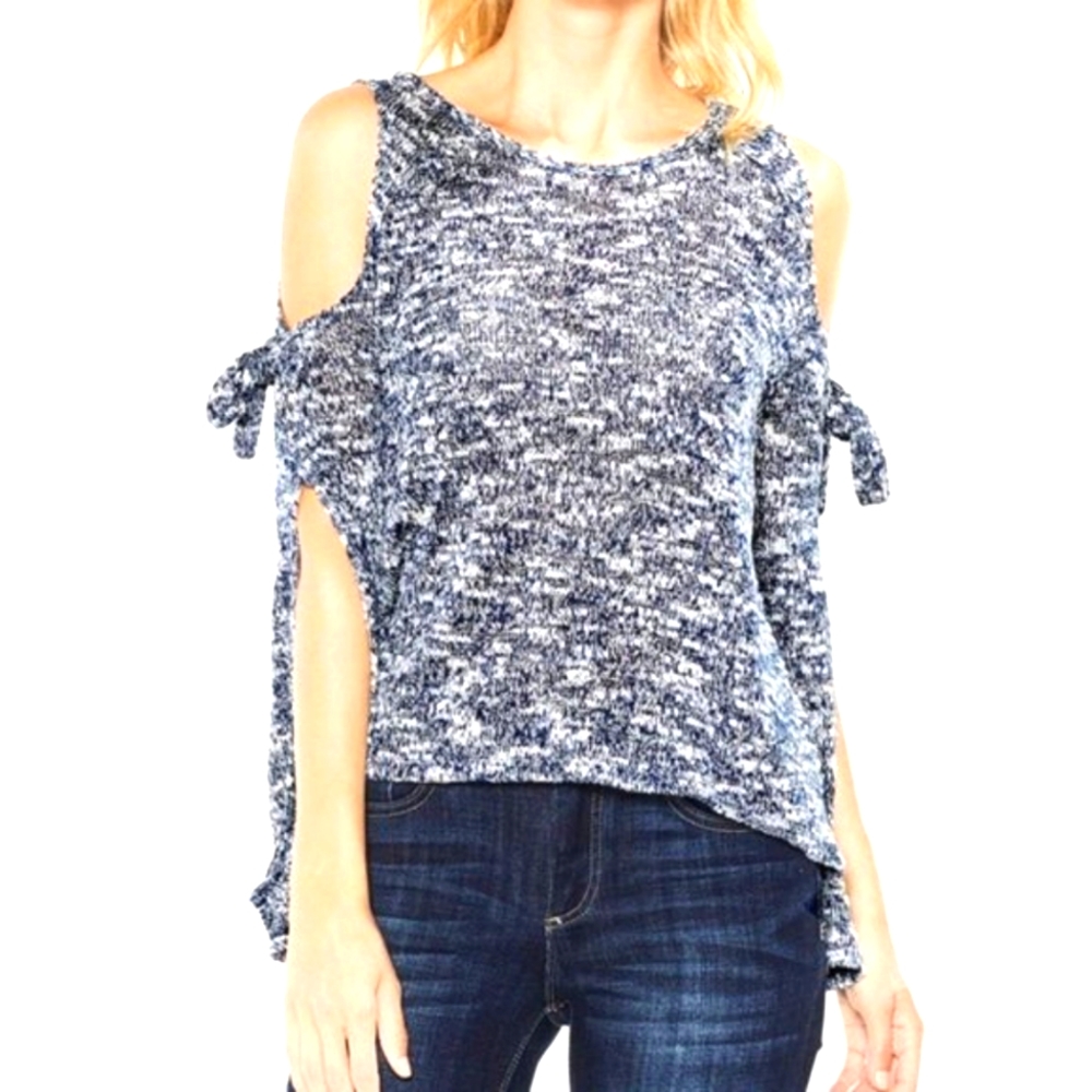 NWT- Two by Vince Camuto Blue and White Cold Shoulder Sweater Size Medium